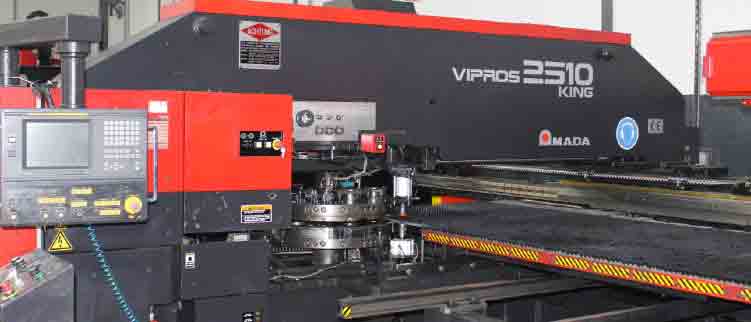 Nouvelle machine : Poinçonneuse AMADA VIPROS 2510 KING 